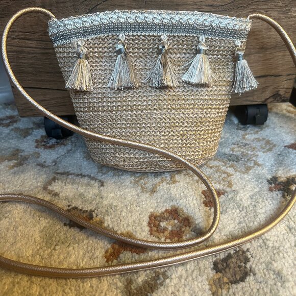 Jen & Co. Straw Tassel Crossbody - Picture 1 of 4